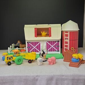 Vintage Fisher Price Little People Farm Barn #2555 1990 USA Plus Accessories
